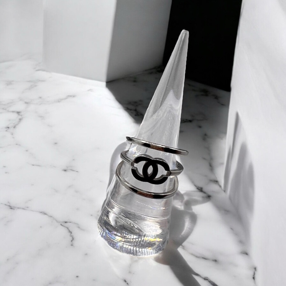 Logo Ring Set